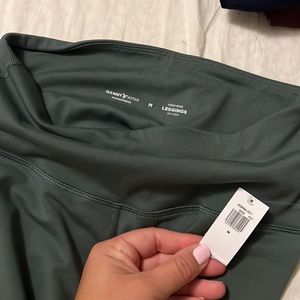 Pretty green workout leggings from old navy